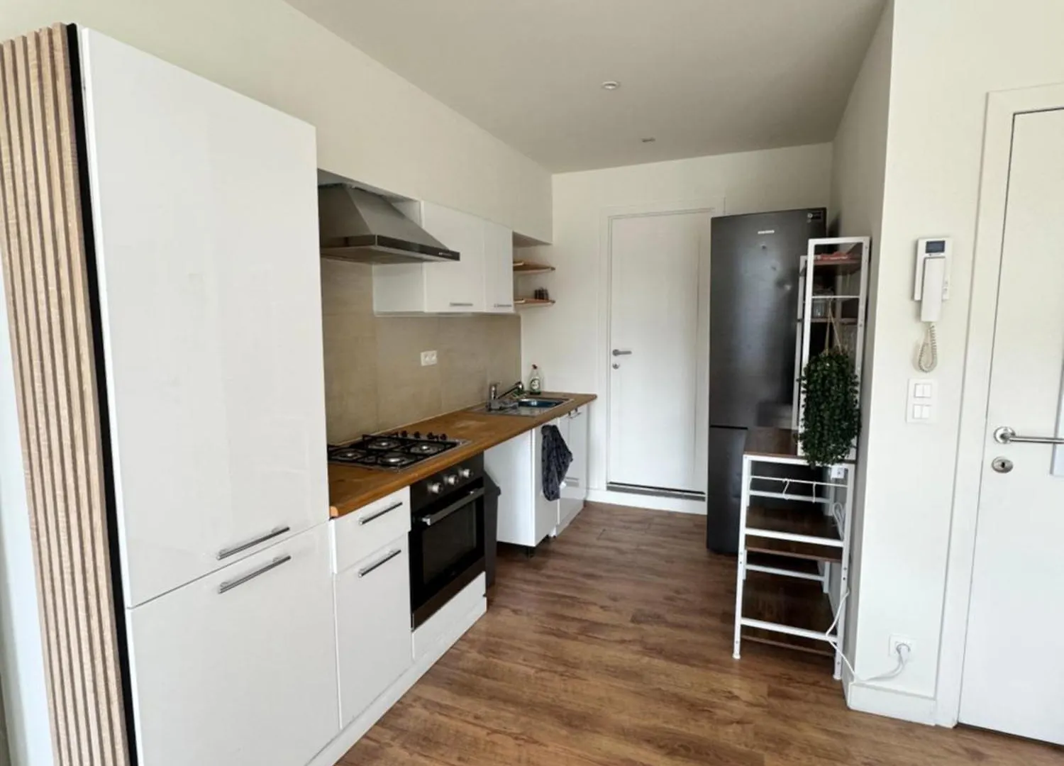 Grand Duplex Avec 2 Chambres Charleroi 0*,